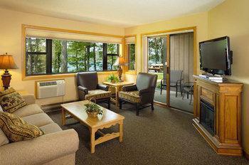 The Pointe Hotel And Suites Минокуа Екстериор снимка