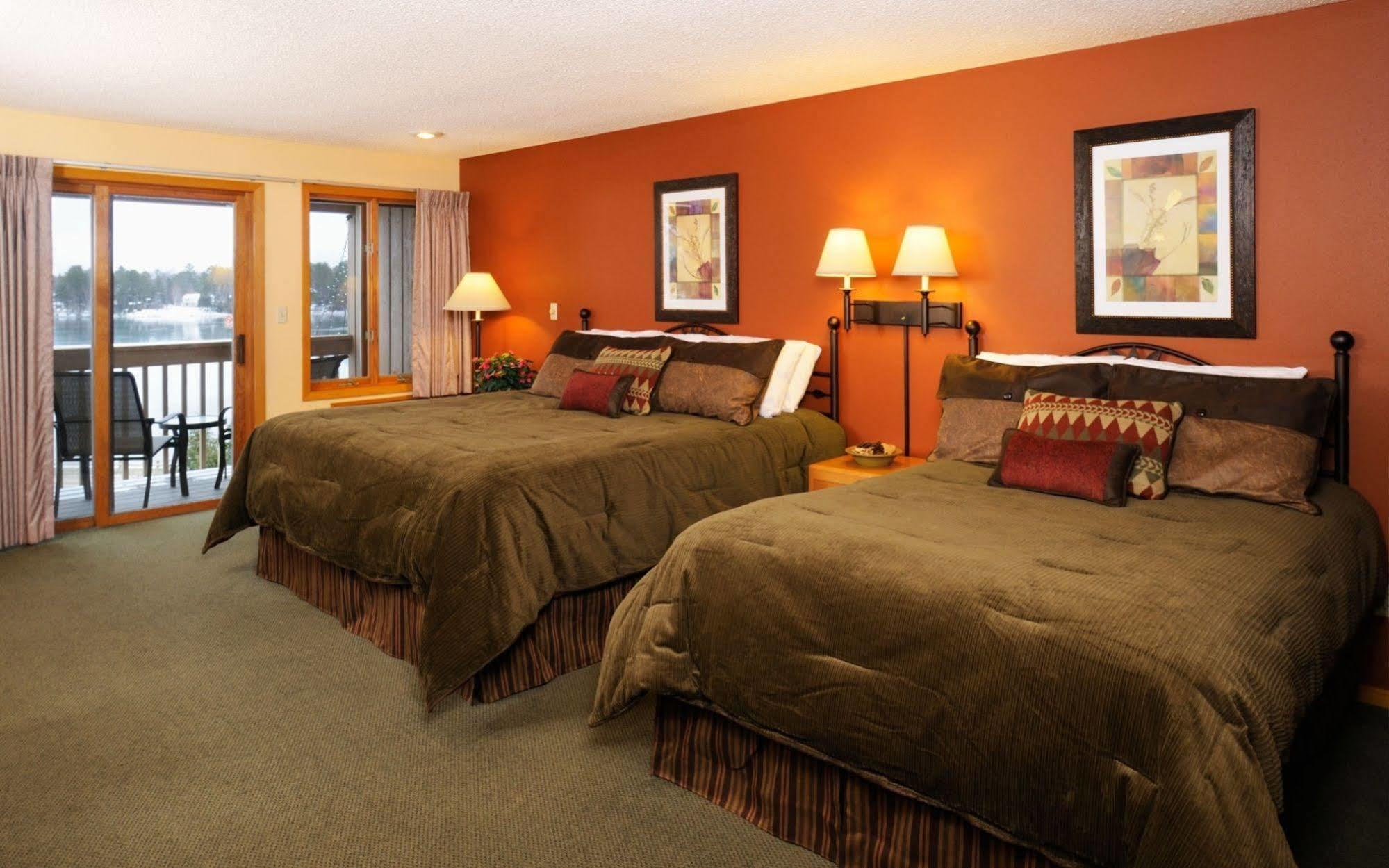 The Pointe Hotel And Suites Минокуа Екстериор снимка