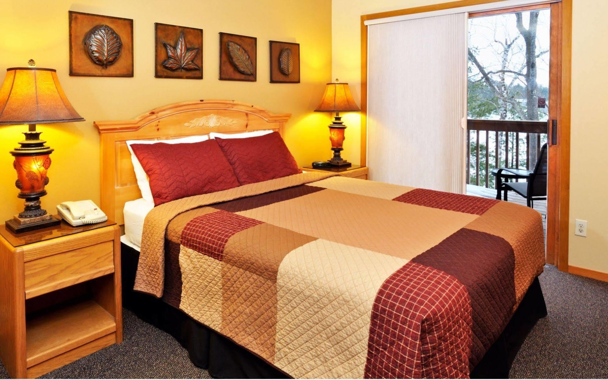 The Pointe Hotel And Suites Минокуа Екстериор снимка